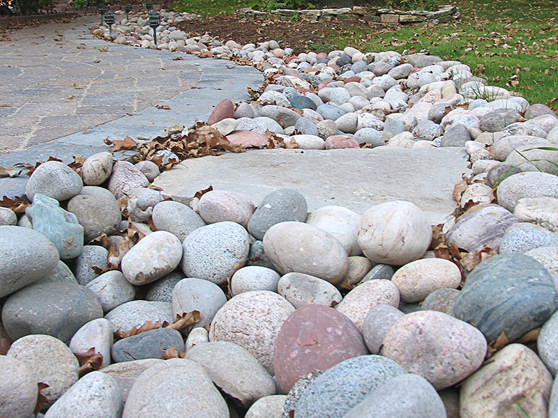 BULK GRANITE COBBLE 3"-6"