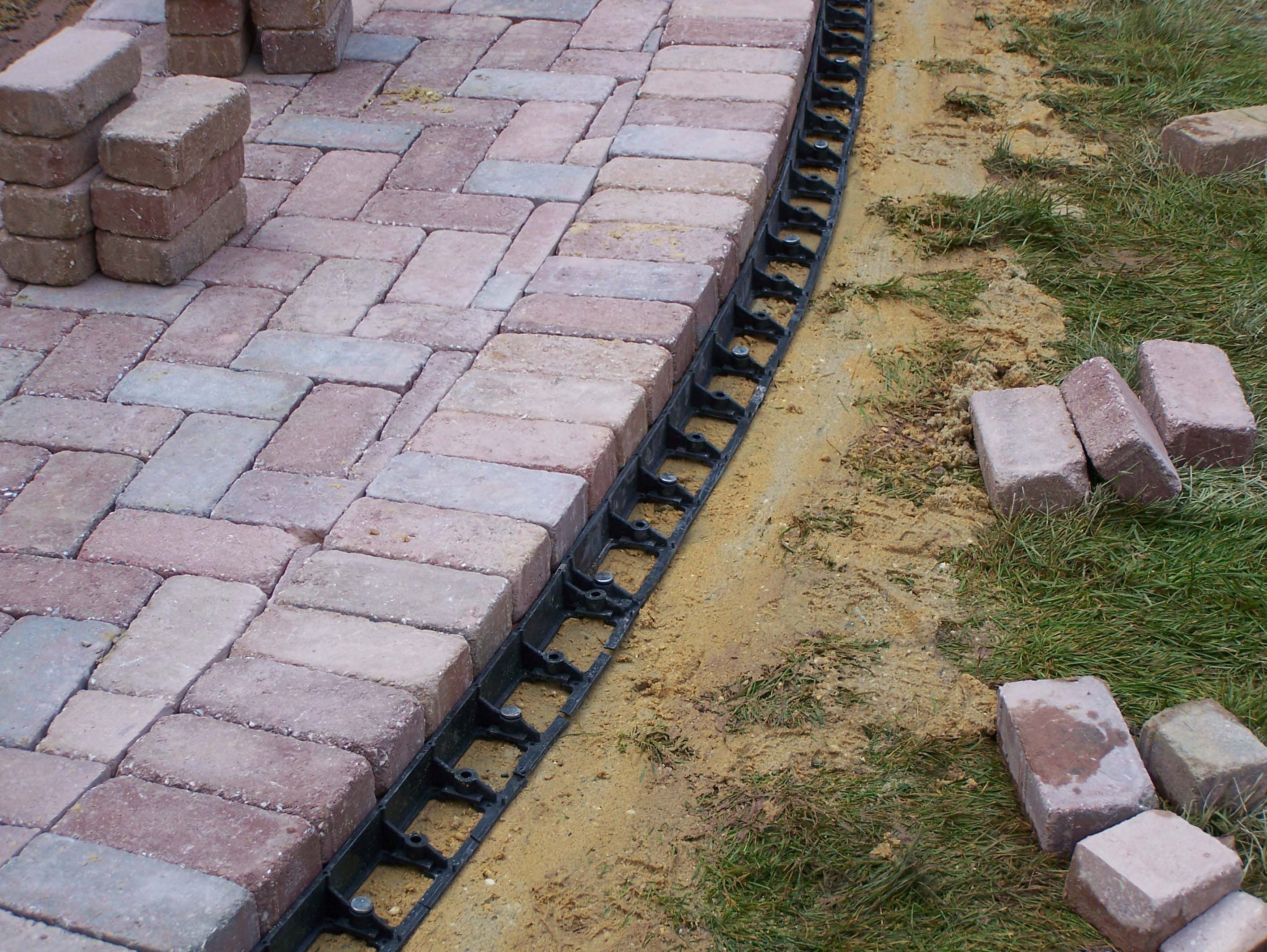 SNAP EDGE PAVER EDGING